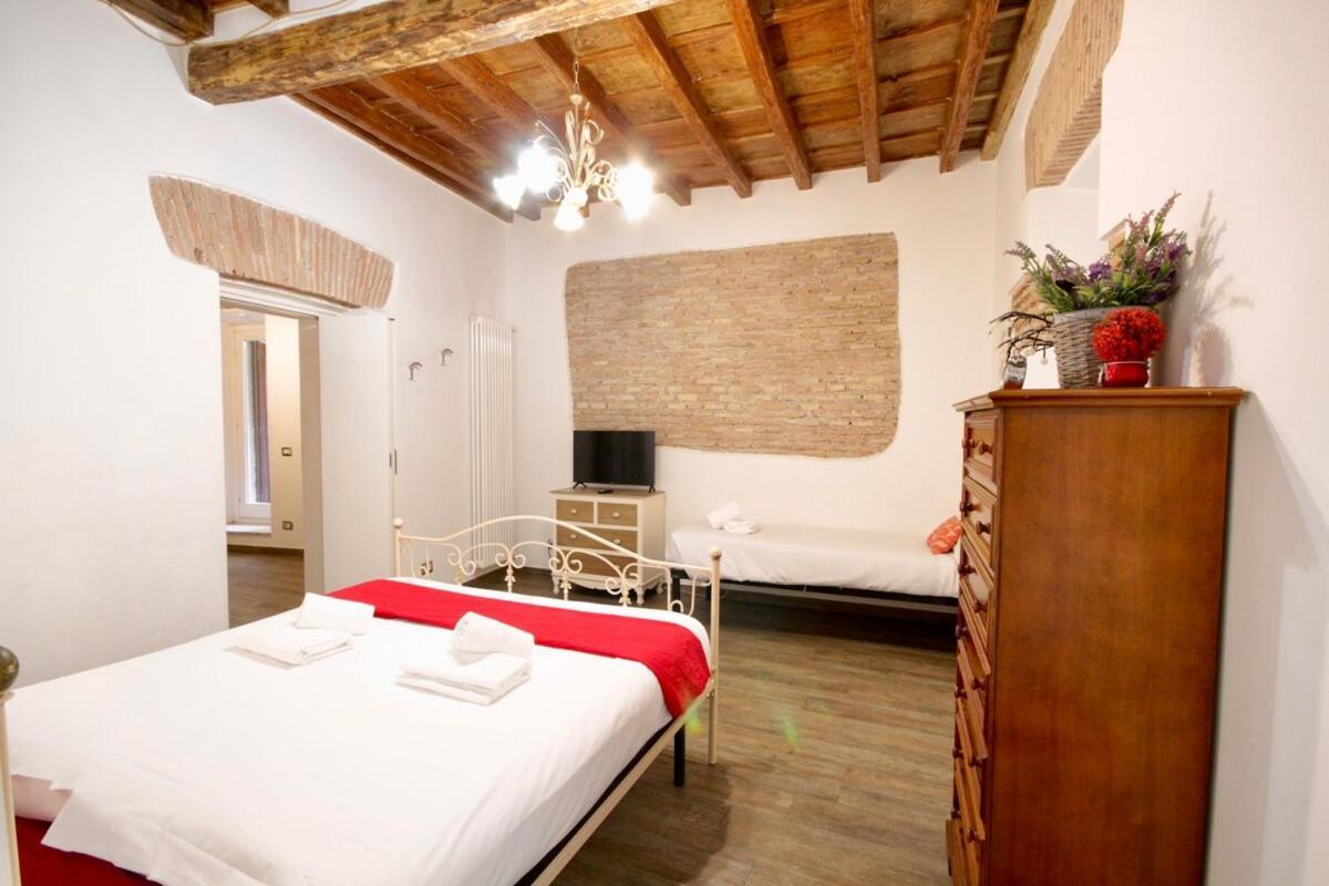 Hc - In The Heart Of Campo De' Fiori Apartment Roma Ngoại thất bức ảnh