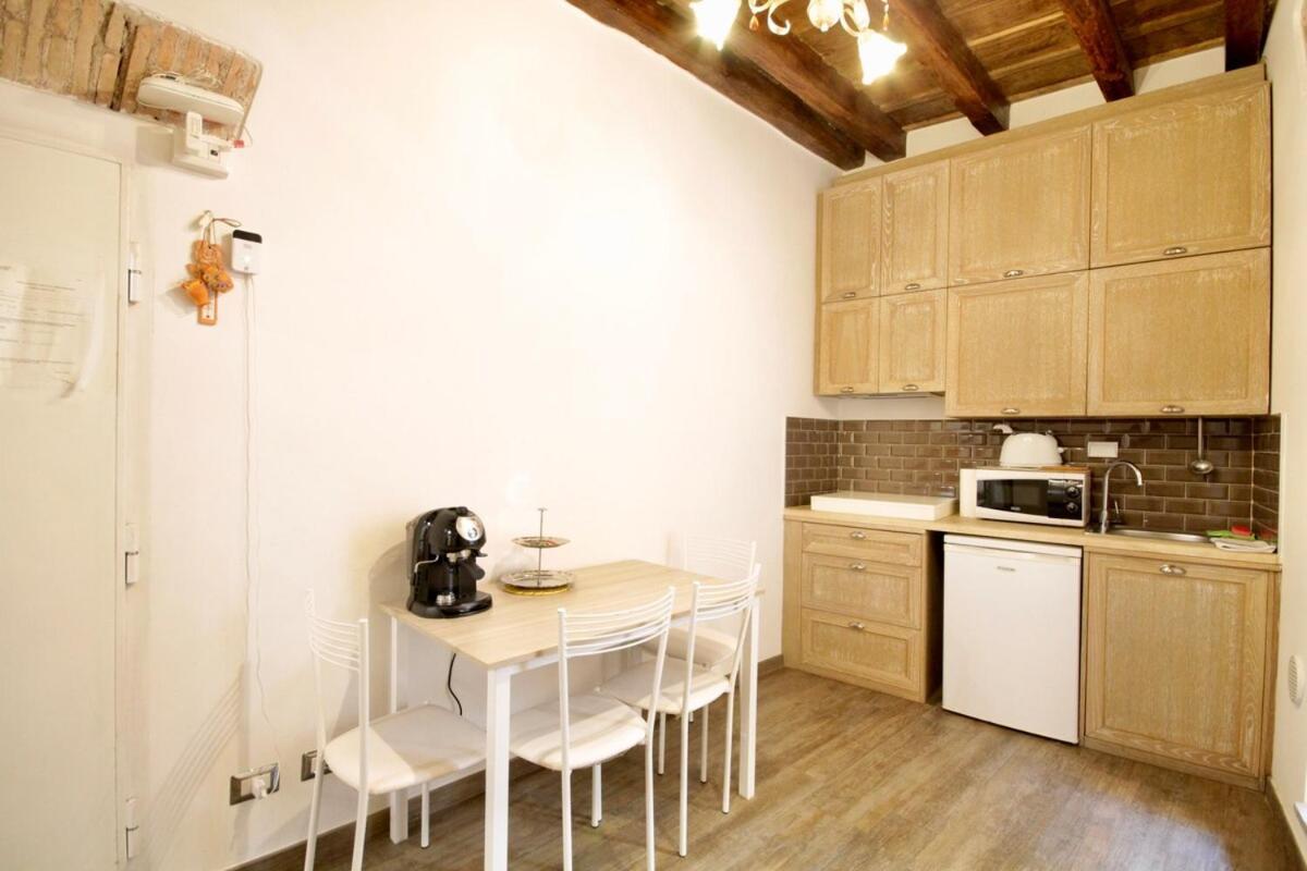 Hc - In The Heart Of Campo De' Fiori Apartment Roma Ngoại thất bức ảnh