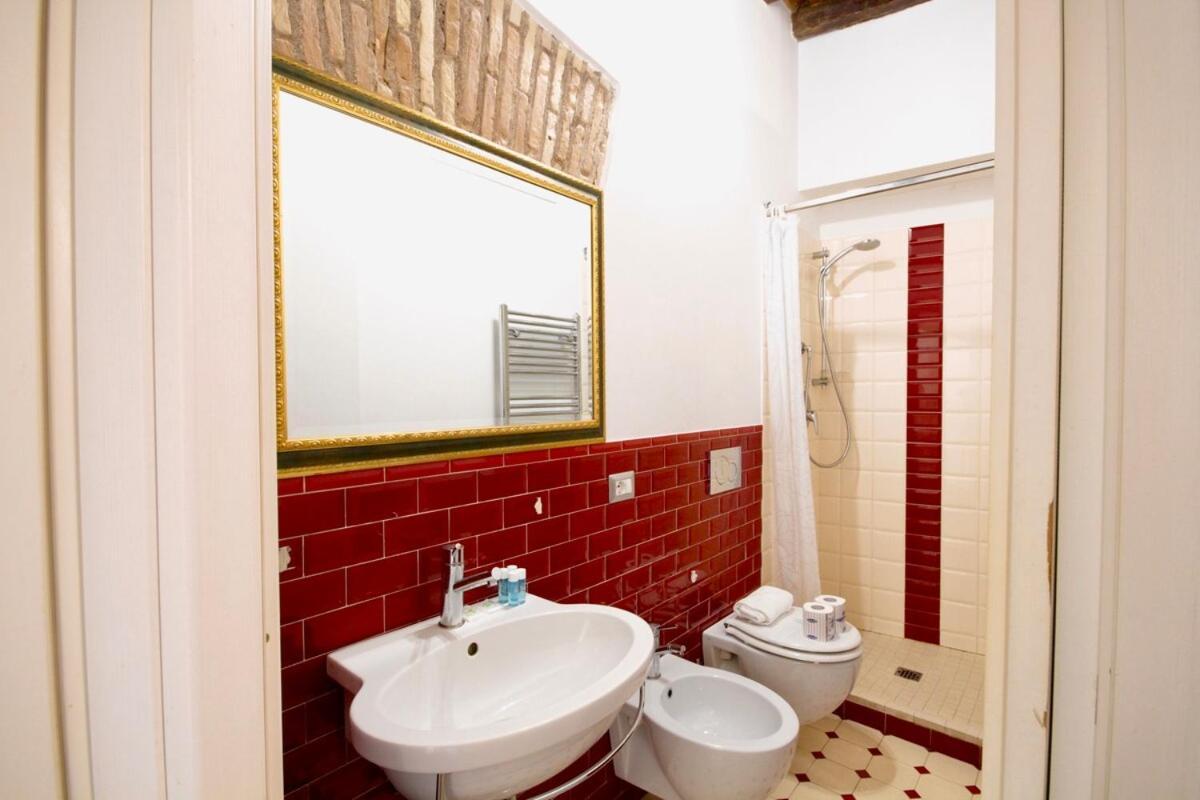 Hc - In The Heart Of Campo De' Fiori Apartment Roma Ngoại thất bức ảnh